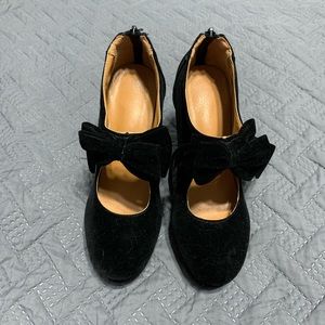 Bow Heels Size 7.5